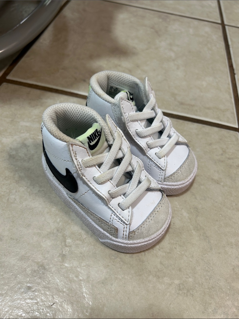 3C Nike Kids White High-Top Sneakers with Black Swoosh and Lime Accent